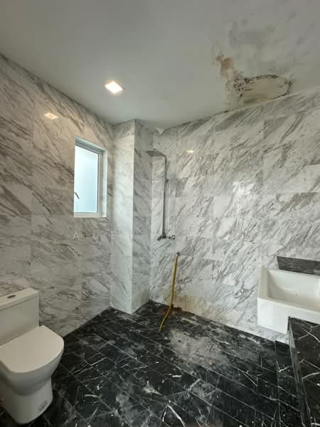 Bungalow for Rent in Kuala Lumpur (Kuala Lumpur) - Alex Wong - Bathroom - PropertyGuru.com.my