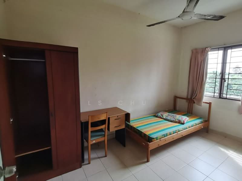 Apartment for Sale at Pangsapuri Randa - LS Chu - Bedroom - PropertyGuru.com.my