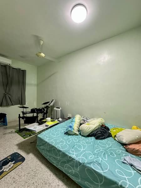 Rumah Teres 1 Tingkat untuk Dijual di Permas Jaya (Johor Bahru) - Kelvin Koay - Bedroom - PropertyGuru.com.my
