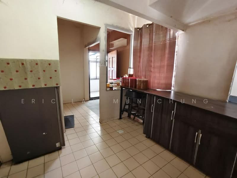 Rumah Teres 2 Tingkat untuk Dijual di Taman Puchong Perdana (Puchong) - Eric Lau Mun Chung - Kitchen - PropertyGuru.com.my
