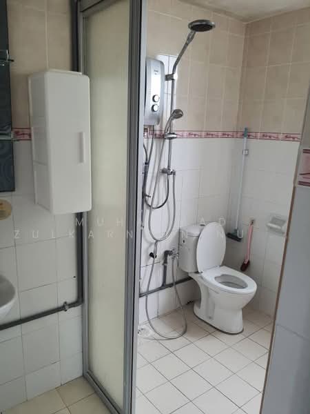 Kondominium untuk Dijual di Glen View Villa - Muhammad Zulkarnain Nur Salim - Bathroom - PropertyGuru.com.my