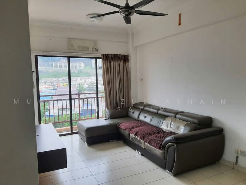 Kondominium untuk Dijual di Glen View Villa - Muhammad Zulkarnain Nur Salim - Living Room - PropertyGuru.com.my