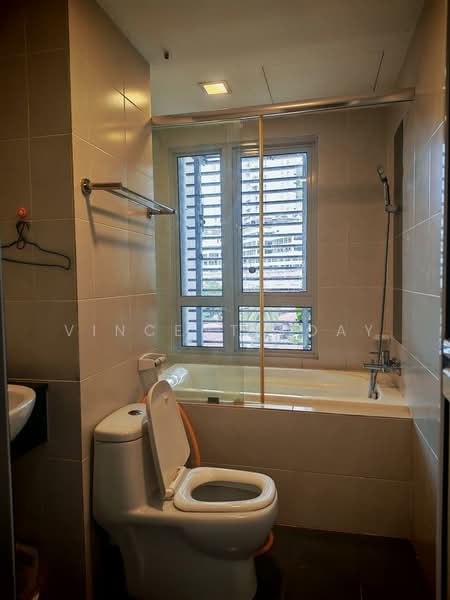 Kondominium untuk Disewa di The Peak Residences - Vincent Koay - Bathroom - PropertyGuru.com.my