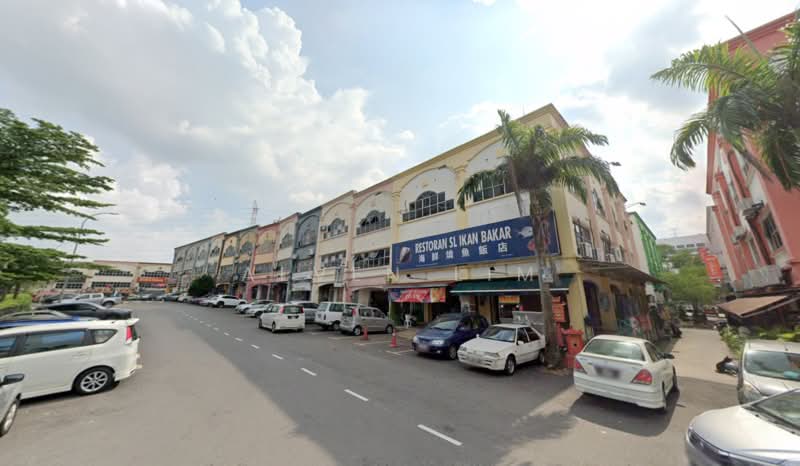 Kedai untuk Disewa di Pusat Perdagangan Seri Kembangan (Seri Kembangan) - Alven Lim - Exterior - PropertyGuru.com.my