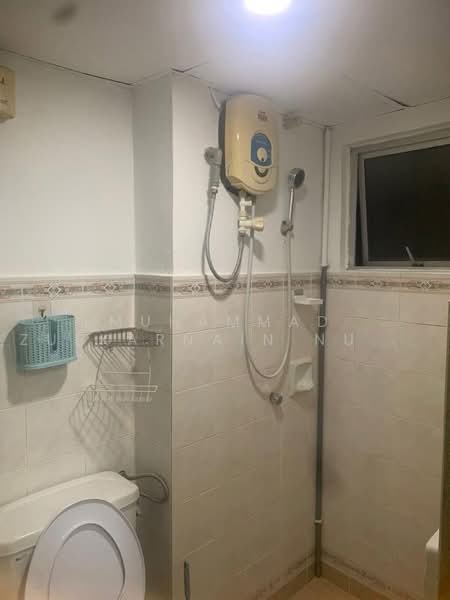Condominium for Sale at Ketumbar Heights - Muhammad Zulkarnain Nur Salim - Bathroom - PropertyGuru.com.my