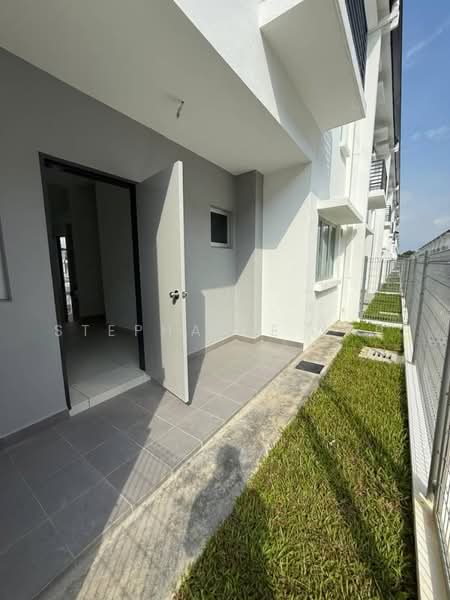 Rumah Teres 2-Tingkat untuk Dijual di Klang (Selangor) - Stephanie Yap - Exterior - PropertyGuru.com.my