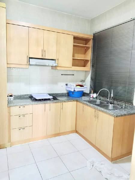 Pangsapuri untuk Dijual di Molek Pine 1 - Jovel Lim - Kitchen - PropertyGuru.com.my