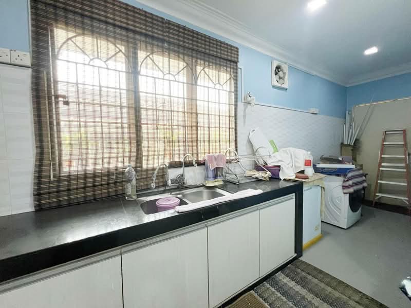 Terraced House for Sale in Rawang (Selangor) - Fazie Noor - Kitchen - PropertyGuru.com.my
