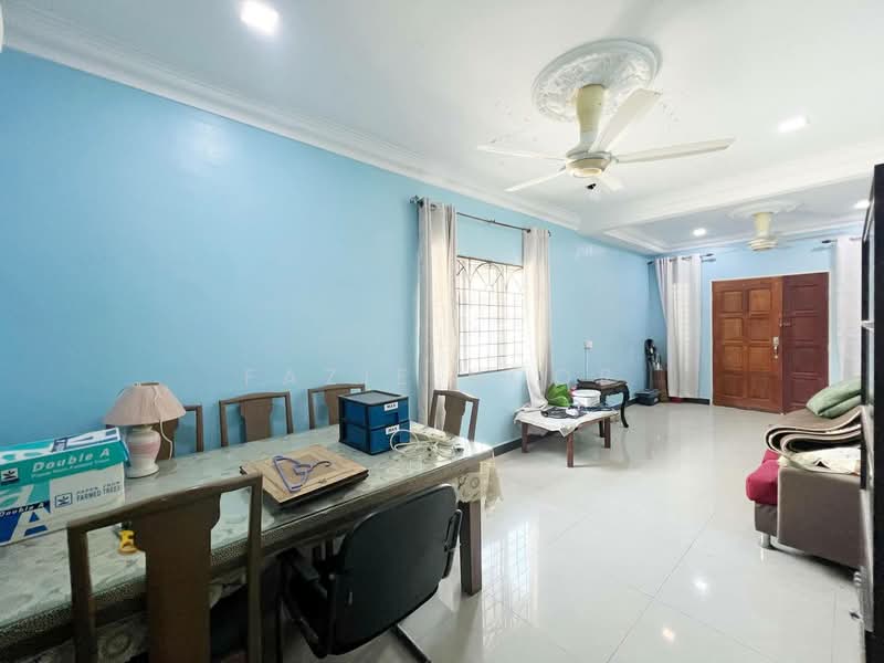 Terraced House for Sale in Rawang (Selangor) - Fazie Noor - Living Room - PropertyGuru.com.my