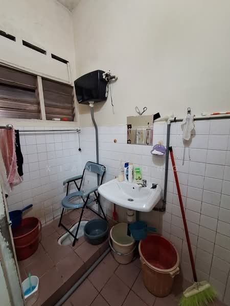 2-storey Terraced House for Sale in Taman Midah (Cheras) - Xiang Rong - Bathroom - PropertyGuru.com.my