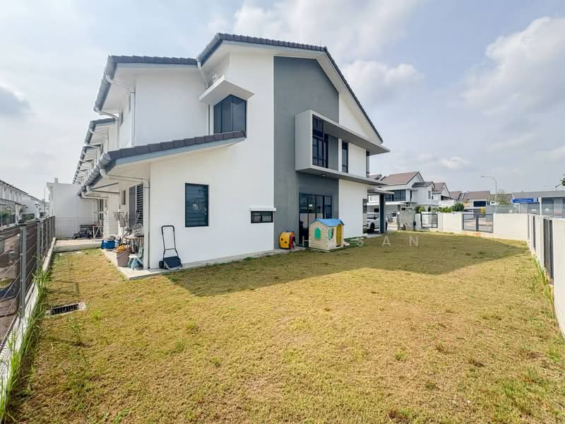 Rumah Teres 2 Tingkat untuk Dijual di Bandar Bukit Raja (Klang) - Azizah Hasan - Exterior - PropertyGuru.com.my