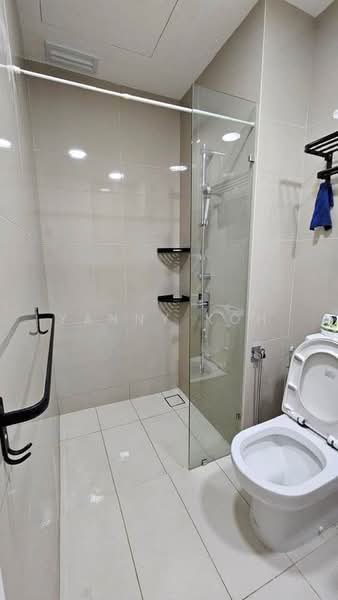 Service Residence for Sale at Southlink - Yanny Koh - Bathroom - PropertyGuru.com.my
