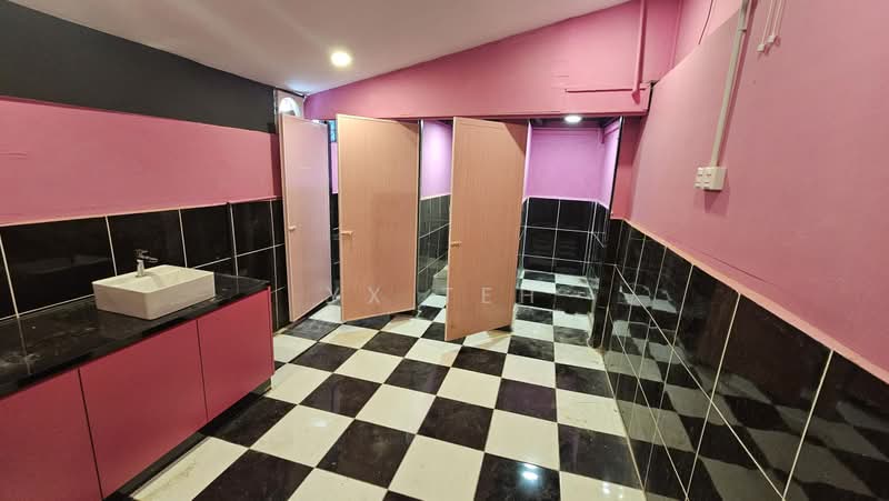 Shop / Office for Rent in KL City Centre (Kuala Lumpur) - YX Teh - Bathroom - PropertyGuru.com.my