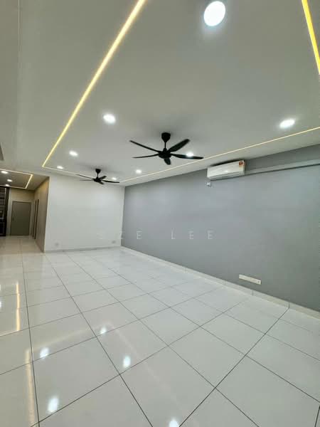 2-storey Terraced House for Sale in Taman Bestari Indah (Ulu Tiram) - Sze Lee - Living Room - PropertyGuru.com.my