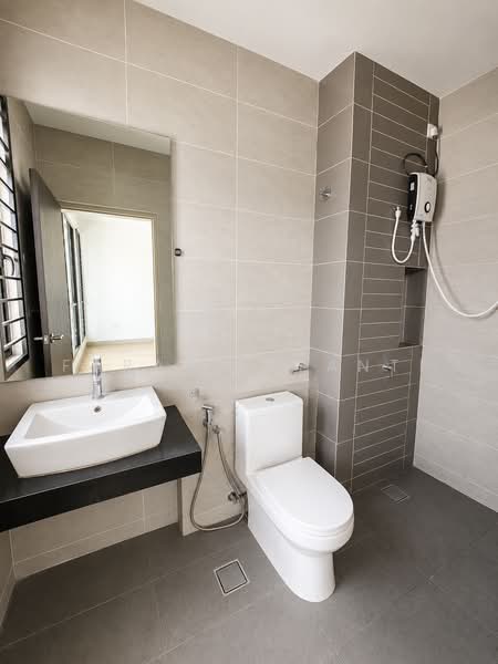 2-storey Terraced House for Sale in Elmina (Shah Alam) - Farah Iryanti - Bathroom - PropertyGuru.com.my