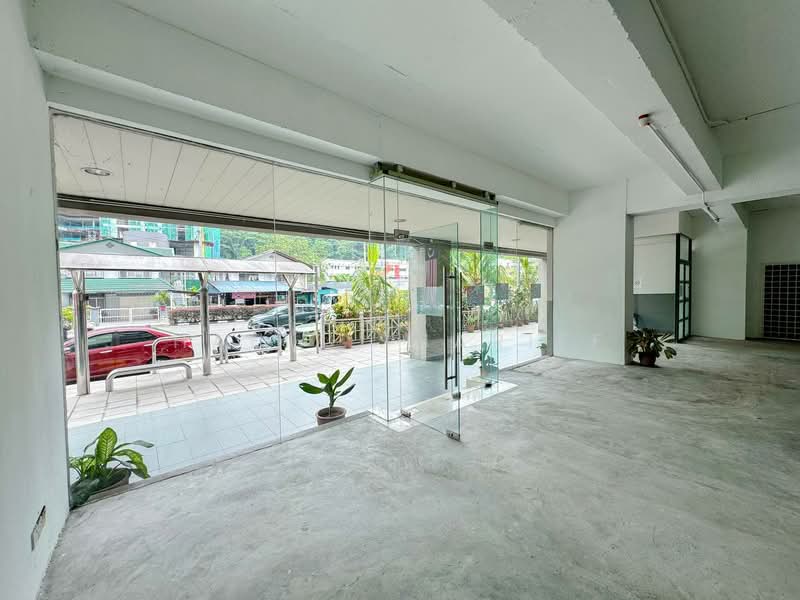 Kedai / Pejabat untuk Disewa di KL City Centre (Kuala Lumpur) - Hafiz Shariff - Entrance - PropertyGuru.com.my