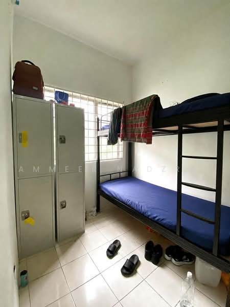 Rumah Teres 2 Tingkat untuk Dijual di Taman Lestari Putra (Seri Kembangan) - Ammeer Nadzrai - Bedroom - PropertyGuru.com.my