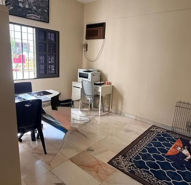 Rumah Berkembar untuk Dijual di Jalan Ipoh (Kuala Lumpur) - Yan Zi - Study - PropertyGuru.com.my