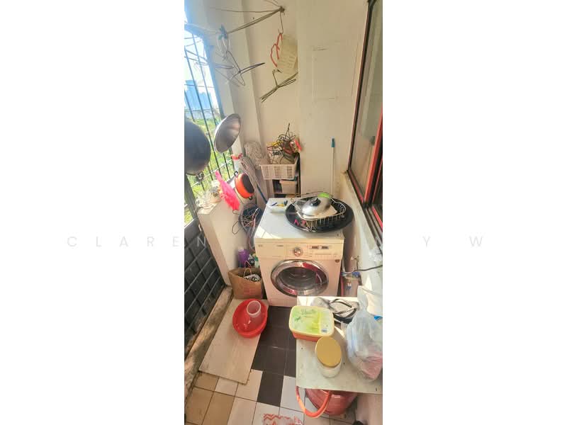 Apartment for Sale at Subang Jaya Lafite - Clarence Chin Y W - Balcony - PropertyGuru.com.my