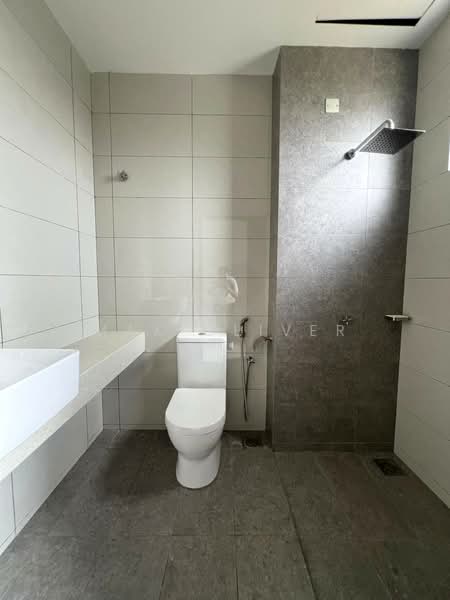 2-storey Terraced House for Sale in Bandar Kinrara Seksyen 1 (Bandar Kinrara) - Mak Oliver - Bathroom - PropertyGuru.com.my