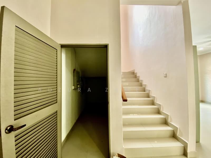 Bungalow for Sale in Sungai Merab (Dengkil) - Adzura Zamedin - Entrance - PropertyGuru.com.my