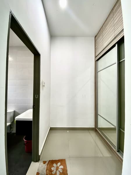 Bungalow for Sale in Sungai Merab (Dengkil) - Adzura Zamedin - Bathroom - PropertyGuru.com.my