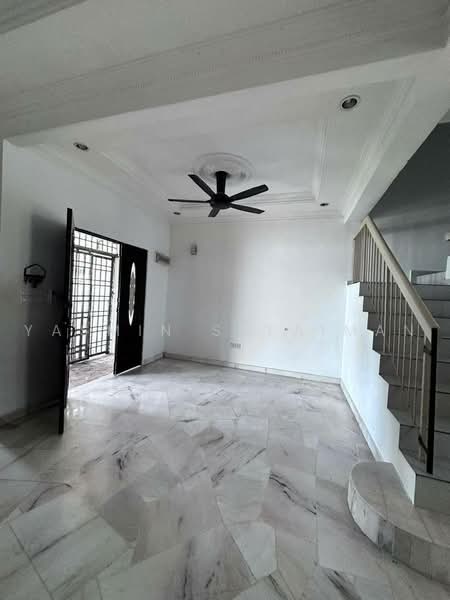 2-storey Terraced House for Sale in Bandar Tasik Puteri (Rawang) - Yasmin Sulaiman - Living Room - PropertyGuru.com.my