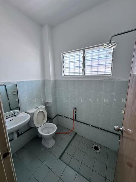 2-storey Terraced House for Sale in Bandar Tasik Puteri (Rawang) - Yasmin Sulaiman - Bathroom - PropertyGuru.com.my