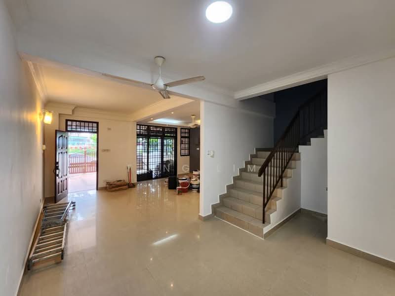 2-storey Terraced House for Sale in Taman Seri Zamrud (Sungai Ara) - Fung Lim - Living Room - PropertyGuru.com.my