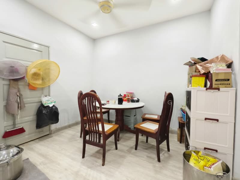 Rumah Teres 2 Tingkat untuk Dijual di Taman Klang Utama (Kapar) - Janice Tang - Dining Room - PropertyGuru.com.my