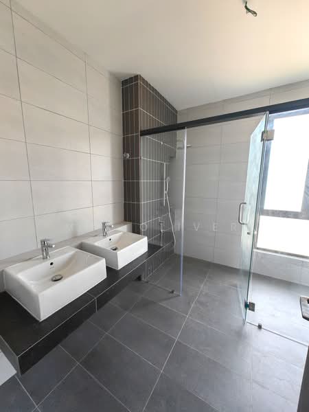 Semi-Detached House for Sale in Bandar Kinrara Seksyen 8 (Bandar Kinrara) - Mak Oliver - Bathroom - PropertyGuru.com.my