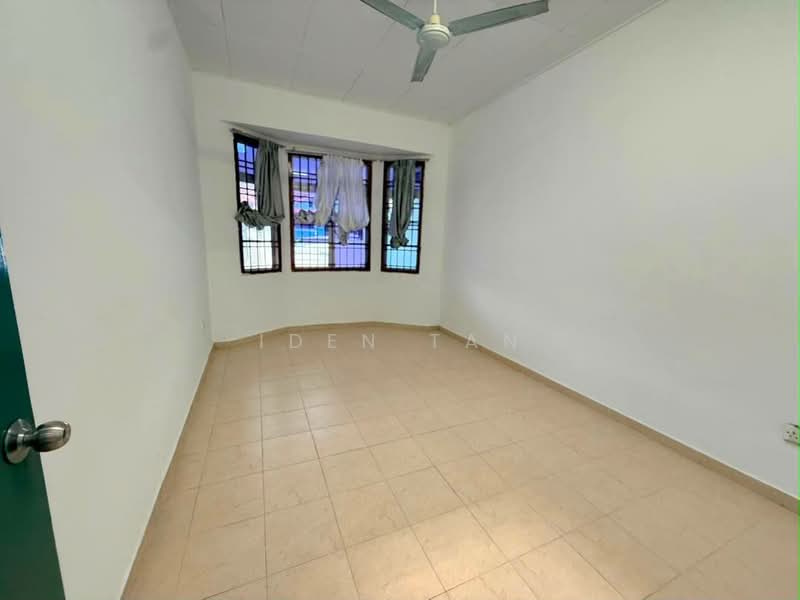 Rumah Teres 1 Tingkat untuk Dijual di Bandar Putra (Kulai) - Iden Tan - Interior - PropertyGuru.com.my