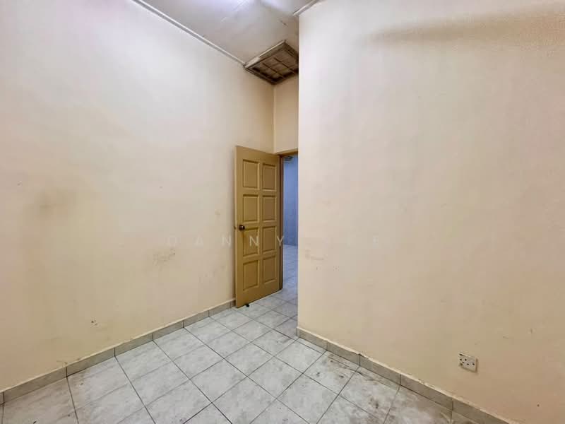Rumah Teres 1 Tingkat untuk Dijual di Bandar Putra (Kulai) - Danny See - Interior - PropertyGuru.com.my