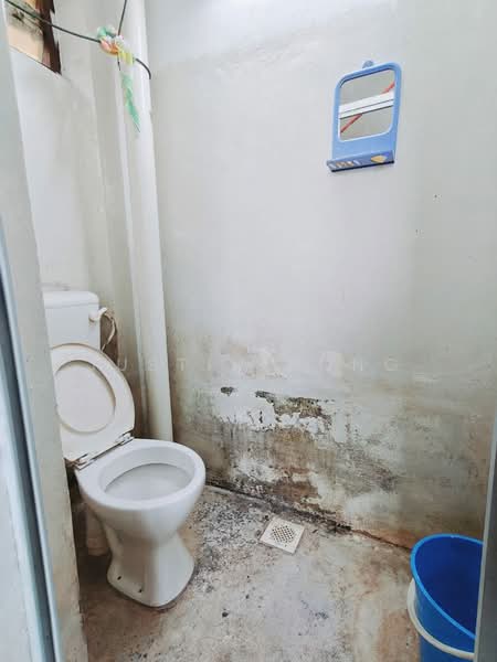 Rumah Flat untuk Dijual di Jentayu - Justin Kong - Bathroom - PropertyGuru.com.my