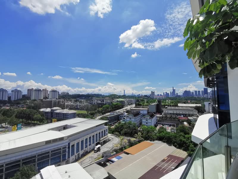 Servis Apartment untuk Disewa di Pacific Star - Derrick Tan - View - PropertyGuru.com.my