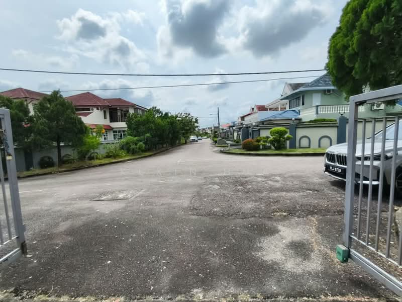 Semi-Detached House for Sale in Taman Johor Jaya (Johor Bahru) - Kexin Hua - Exterior - PropertyGuru.com.my