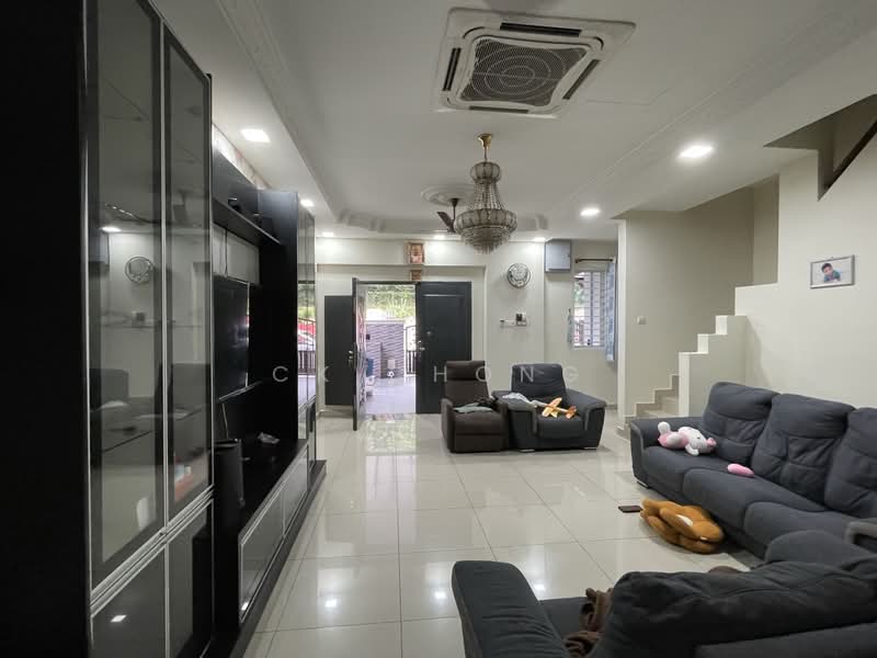 Rumah Teres 2 Tingkat untuk Dijual di Taman Cheras Idaman (Cheras) - CK Chong - Living Room - PropertyGuru.com.my