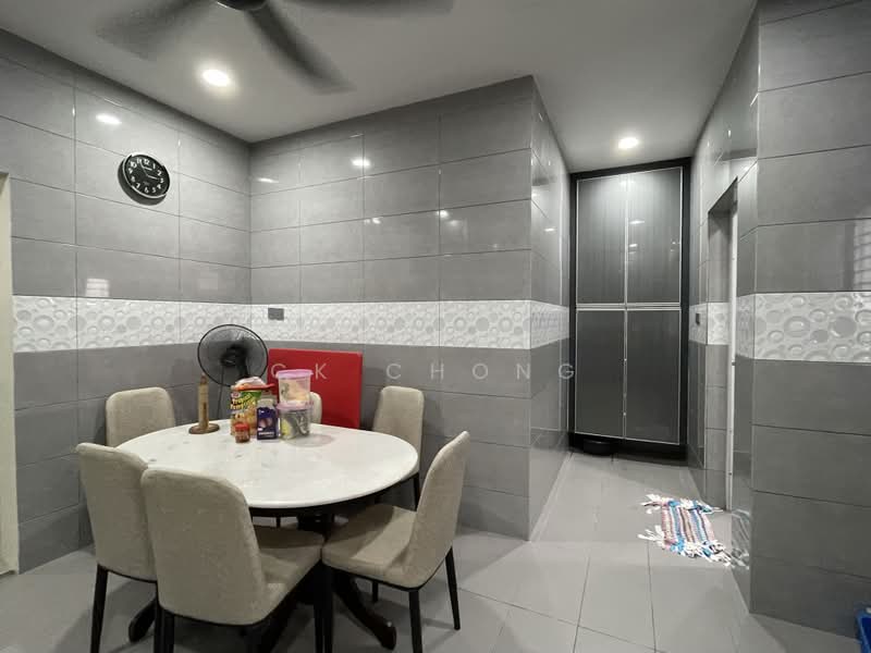 Rumah Teres 2 Tingkat untuk Dijual di Taman Cheras Idaman (Cheras) - CK Chong - Dining Room - PropertyGuru.com.my