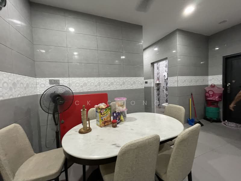 Rumah Teres 2 Tingkat untuk Dijual di Taman Cheras Idaman (Cheras) - CK Chong - Dining Room - PropertyGuru.com.my
