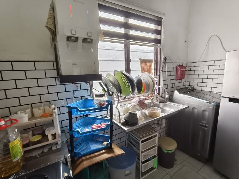 1-storey Terraced House for Sale in Desa Pinggiran Putra (Dengkil) - Sa'a Nordin - PropertyGuru.com.my