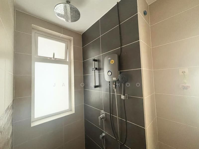 Servis Apartment untuk Dijual di TriTower Residence @ Johor Bahru Sentral - Jason Khoo - Bathroom - PropertyGuru.com.my