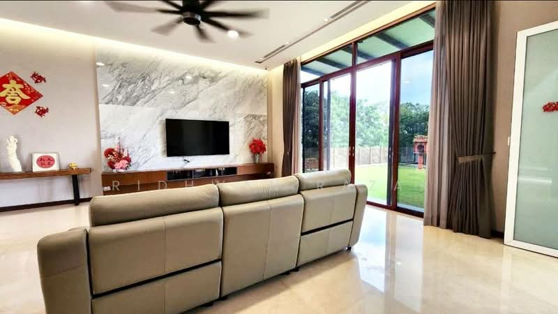 Rumah Banglo untuk Dijual di Sultan Abdul Aziz Shah Golf & Country Club (Shah Alam) - Ridhwan Razak - Living Room - PropertyGuru.com.my