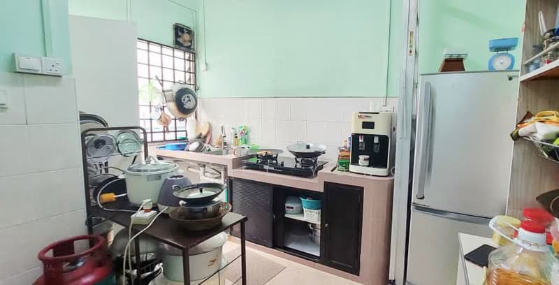 Terraced House for Sale in Taman Mutiara Rini (Skudai) - Daniel Yong - Kitchen - PropertyGuru.com.my