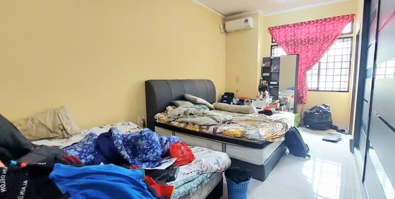 Terraced House for Sale in Taman Mutiara Rini (Skudai) - Daniel Yong - Bedroom - PropertyGuru.com.my