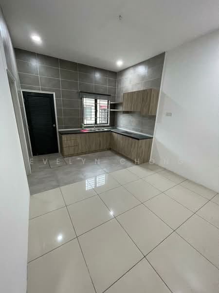 Rumah Teres untuk Dijual di Port Dickson (Negeri Sembilan) - Evelyn Chong - Kitchen - PropertyGuru.com.my