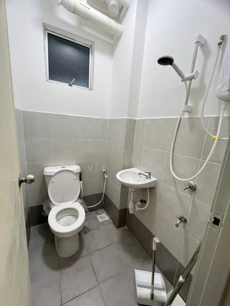 Apartment for Rent at Seri Molek Perdana - Vivi Ong - Bathroom - PropertyGuru.com.my