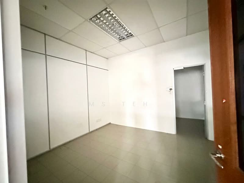 Kilang untuk Disewa di Taman Industri Alam Jaya (Puncak Alam) - Ms Teh - Interior - PropertyGuru.com.my