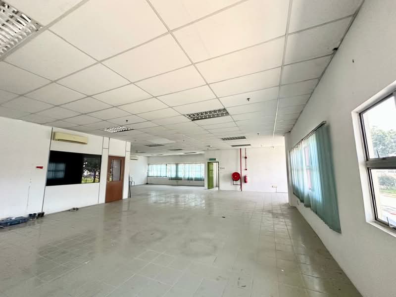 Kilang untuk Disewa di Taman Industri Alam Jaya (Puncak Alam) - Ms Teh - Interior - PropertyGuru.com.my