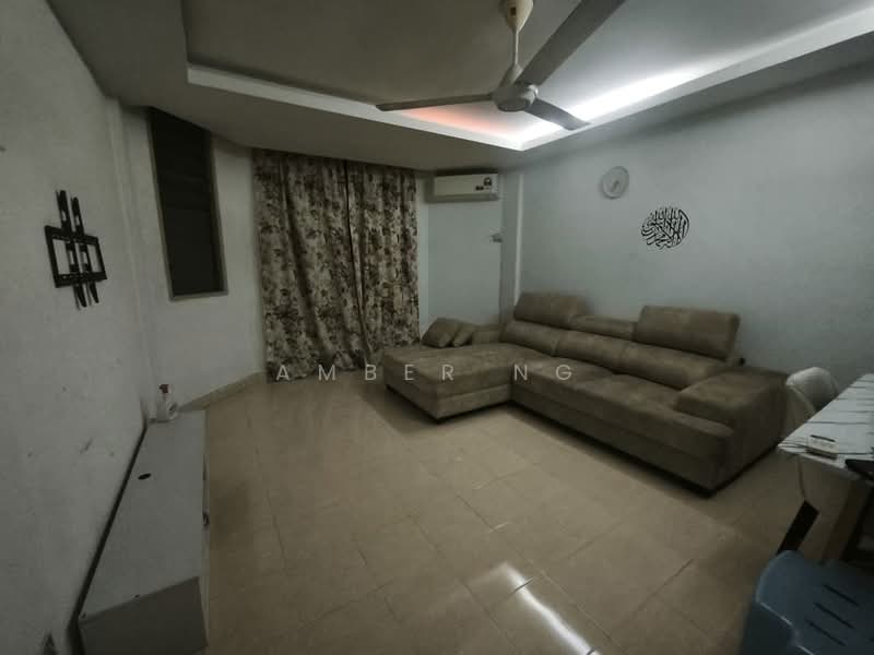 Pangsapuri untuk Dijual di Rampai Court - Amber Ng - Living Room - PropertyGuru.com.my