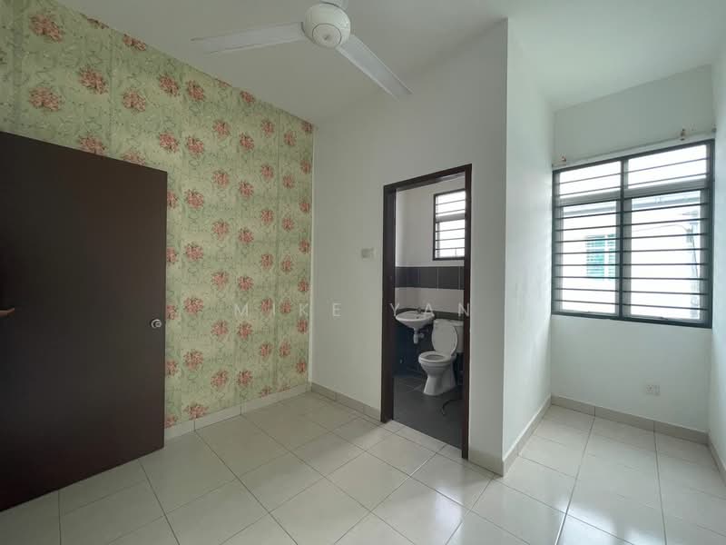 Rumah Teres 2 Tingkat untuk Disewa di Bandar Puncak Alam (Puncak Alam) - Mike Yan - Bathroom - PropertyGuru.com.my